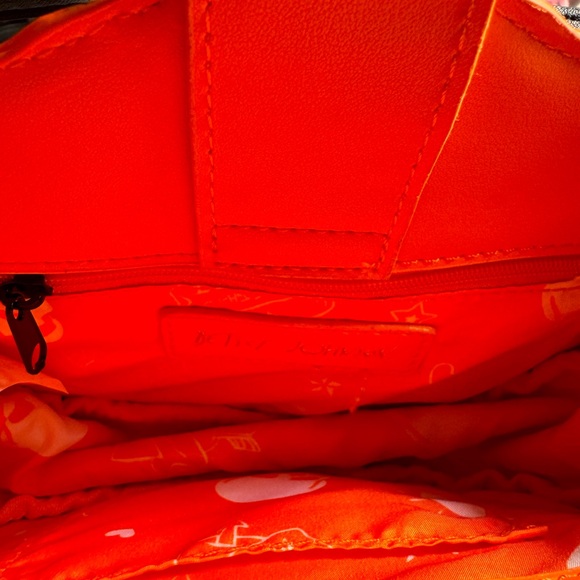 Betsey Johnson Halloween Jack O Lantern Glow Dark Pumpkin Crossbody Bag NWT - Picture 16 of 16